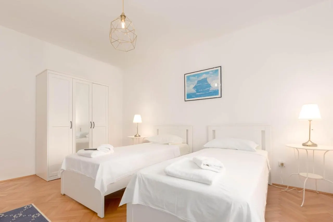 Apartment Tana Pula